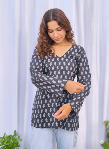 Suvasna Ethnics Black Short Kurti